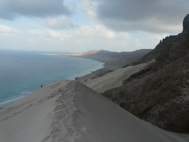 Sand-dunes-of-Arar-east-of-Socotra-island